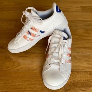 Adidas women’s cloud foam 6.5